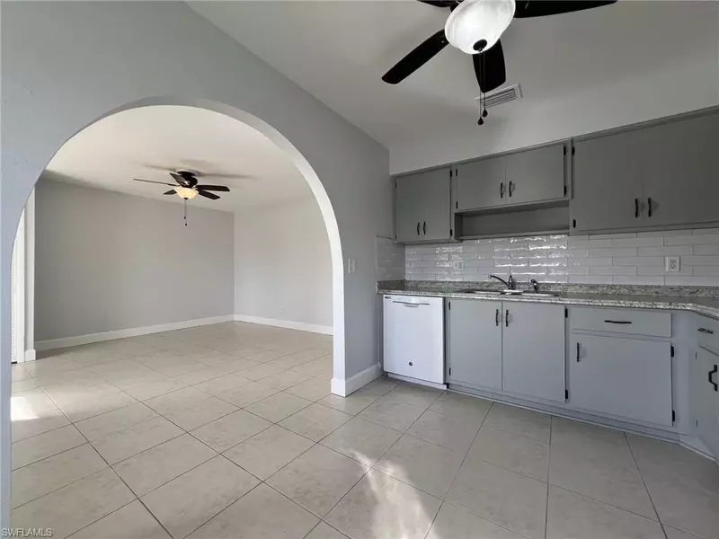 4781 Orange Grove BLVD #6, North Fort Myers, FL 33903