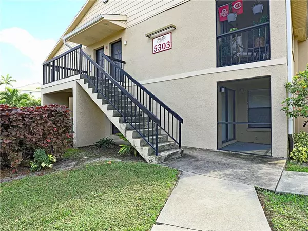 5303 Summerlin RD #301, Fort Myers, FL 33919