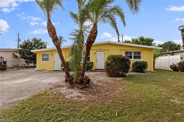 2200 Coronet ST, Fort Myers, FL 33907