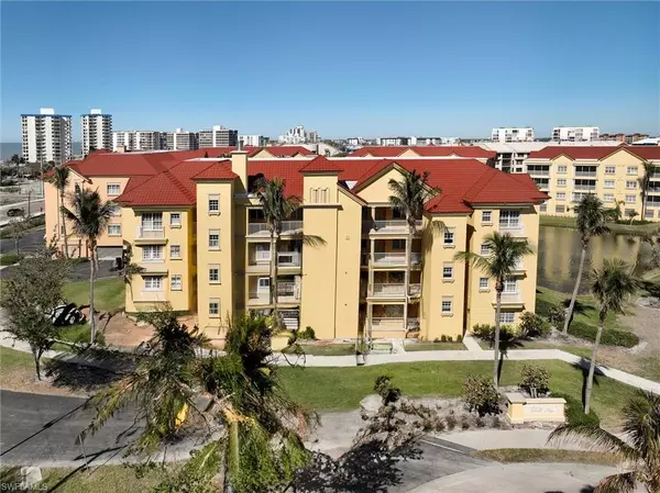 7461 Bella Lago DR #242, Fort Myers Beach, FL 33931