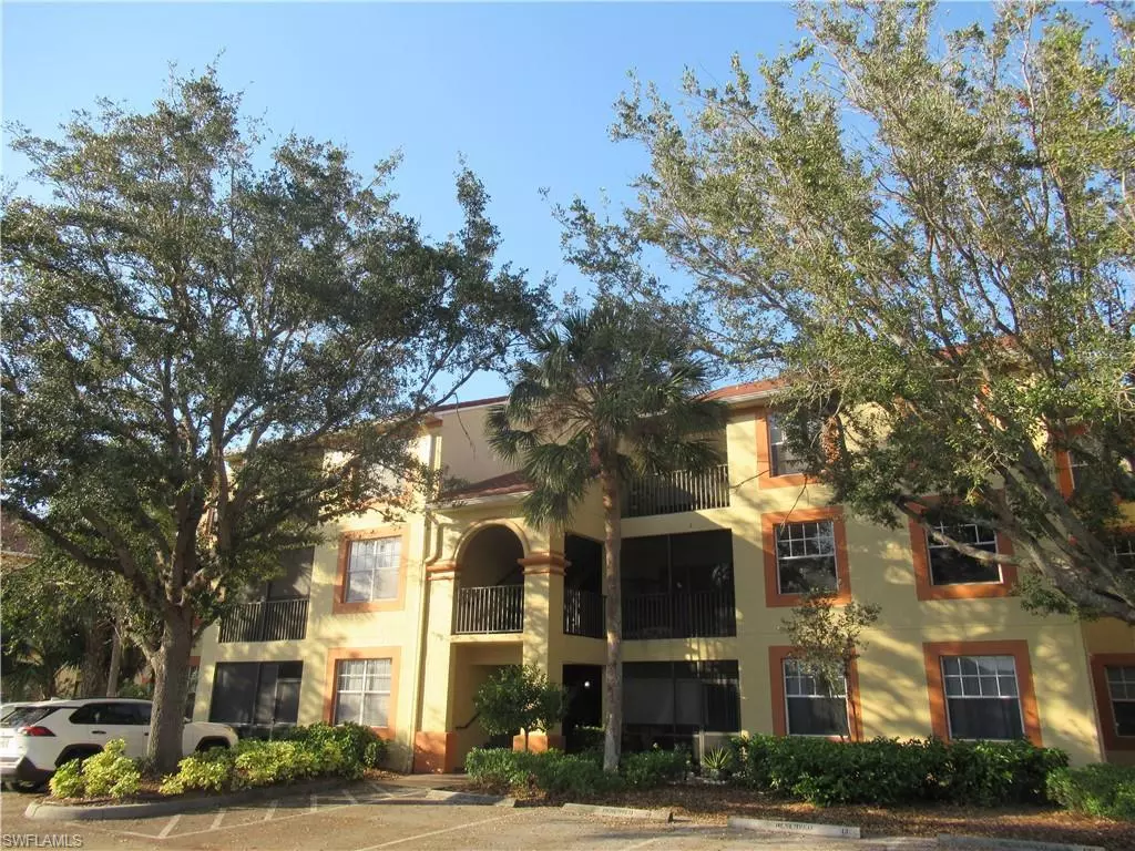 Naples, FL 34119,7905 Preserve CIR #136