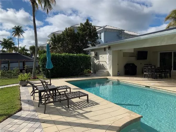 Naples, FL 34102,1645 Mullet CT