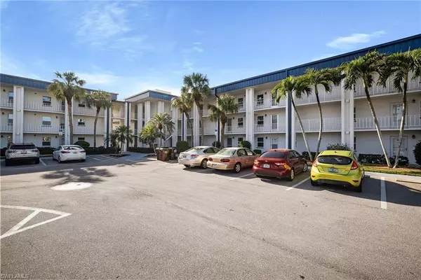 Fort Myers, FL 33907,1724 Pine Valley DR #318