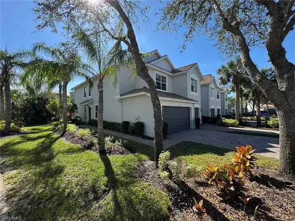 Naples, FL 34110,15671 Marcello CIR #124