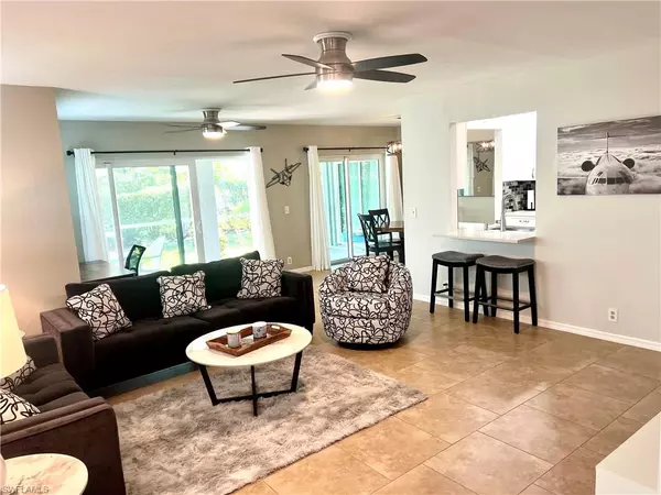 Naples, FL 34112,2141 Tama CIR #101