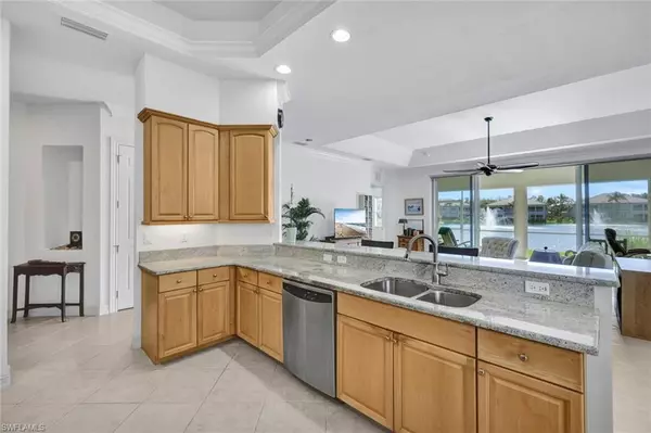 Naples, FL 34109,7156 Lemuria CIR #1402