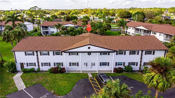 7043 New Post DR #7, North Fort Myers, FL 33917