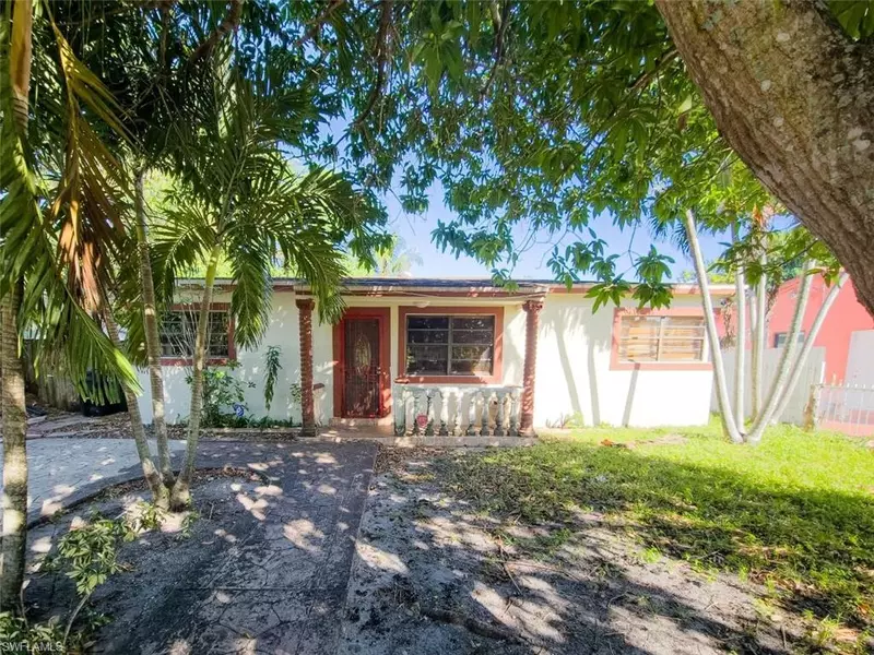 271 NE 170 ST, North Miami Beach, FL 33162