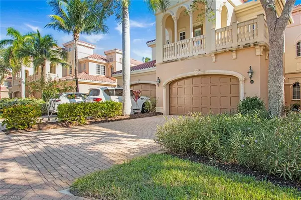 Naples, FL 34114,9284 Menaggio CT #4-201