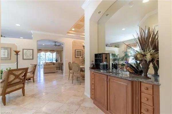 Naples, FL 34104,5725 Lago Villaggio WAY