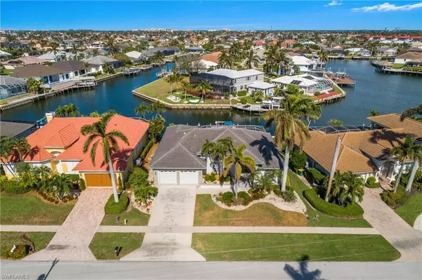 Marco Island, FL 34145,1074 Dill CT