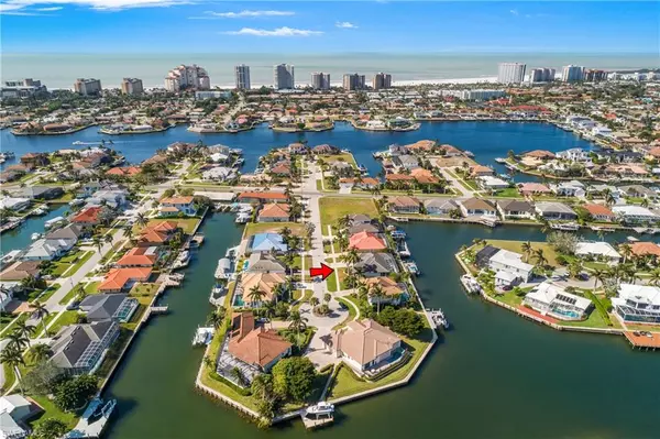 Marco Island, FL 34145,1074 Dill CT