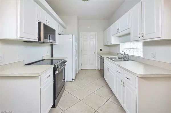 Estero, FL 33928,10735 Maui CIR