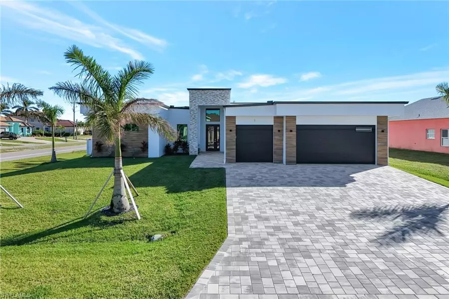 1 SW 33rd PL, Cape Coral, FL 33991