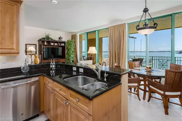 Marco Island, FL 34145,1079 Bald Eagle DR #N-303