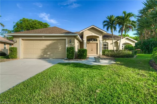 2050 Terrazzo LN, Naples, FL 34104