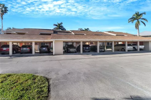 North Fort Myers, FL 33917,15370 Transit CT #108