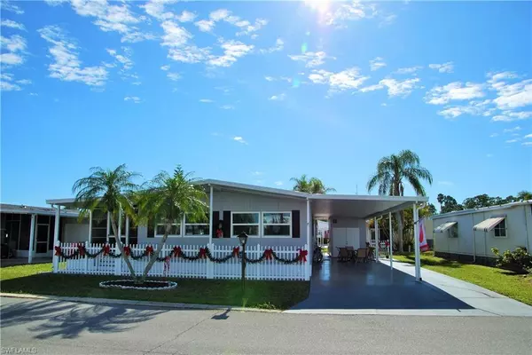 472 Nicklaus BLVD, North Fort Myers, FL 33903