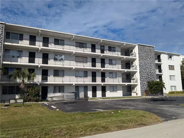 4906 Victoria DR #312, Cape Coral, FL 33904