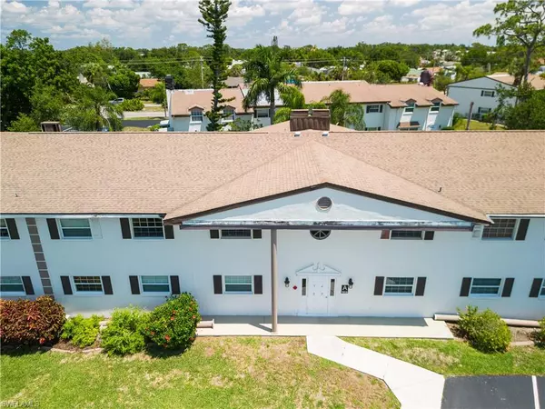 7013 New Post DR #7, North Fort Myers, FL 33917