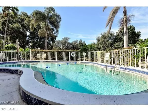 Naples, FL 34102,1900 ALAMANDA DR #305