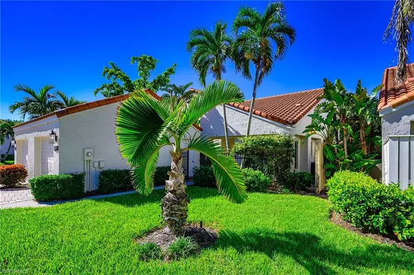 Naples, FL 34108,855 REEF POINT CIR