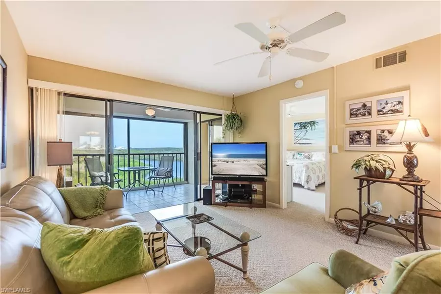 21420 Bay Village DR #216, Fort Myers Beach, FL 33931