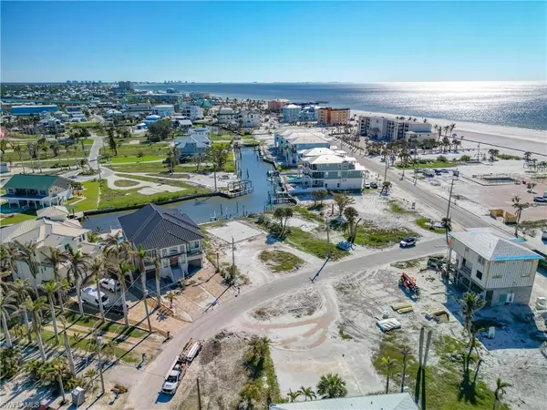 Fort Myers Beach, FL 33931,581 Carlos CIR