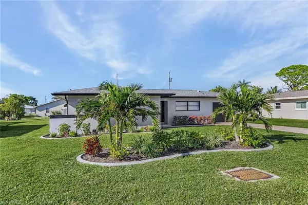 Cape Coral, FL 33904,5234 Sunnybrook CT