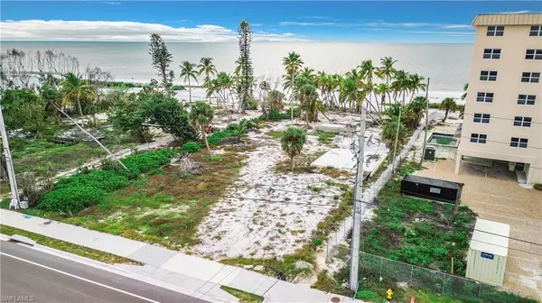 Fort Myers Beach, FL 33931,7798 Estero BLVD