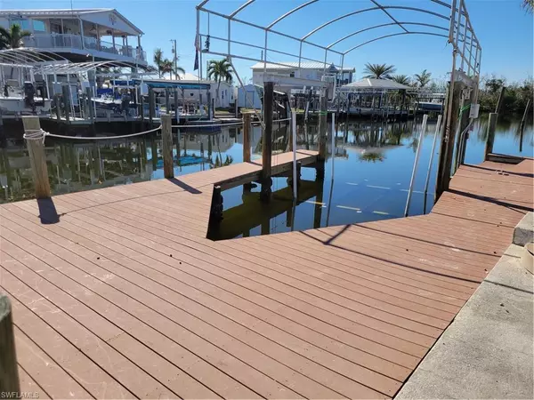 3911 Royal Palm DR, Other, FL 33956