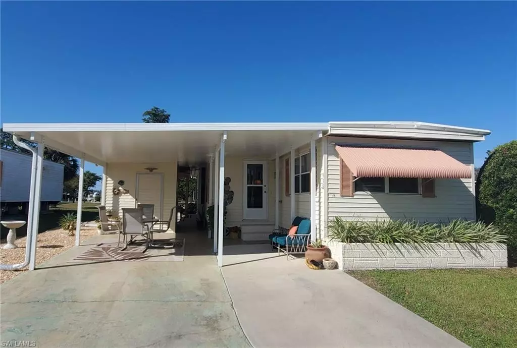 North Fort Myers, FL 33917,938 Lazy LN