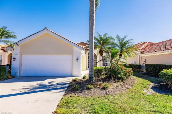 Naples, FL 34109,4288 Montalvo CT