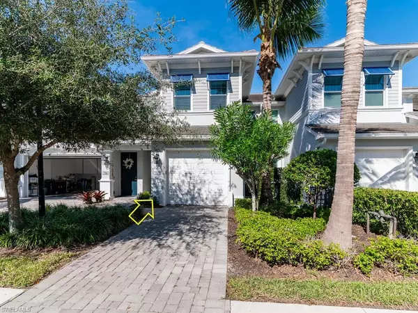 Naples, FL 34112,6954 Avalon CIR #702