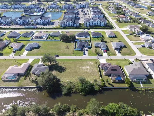 Cape Coral, FL 33991,211 SW 14th AVE