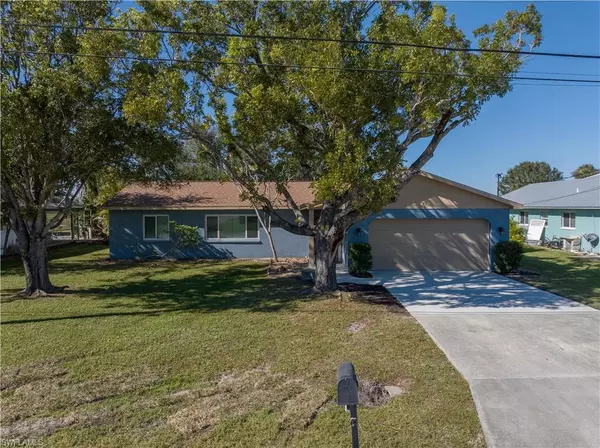 Cape Coral, FL 33990,830 SE 4th PL