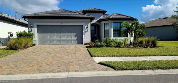 2045 Yellowfin CIR W, Naples, FL 34114