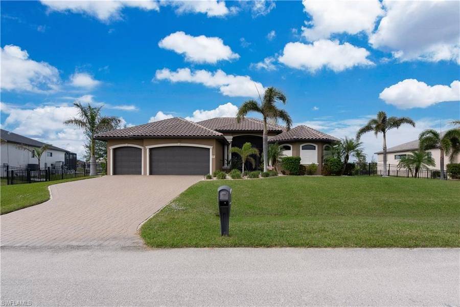 3926 NW 42nd PL, Cape Coral, FL 33993