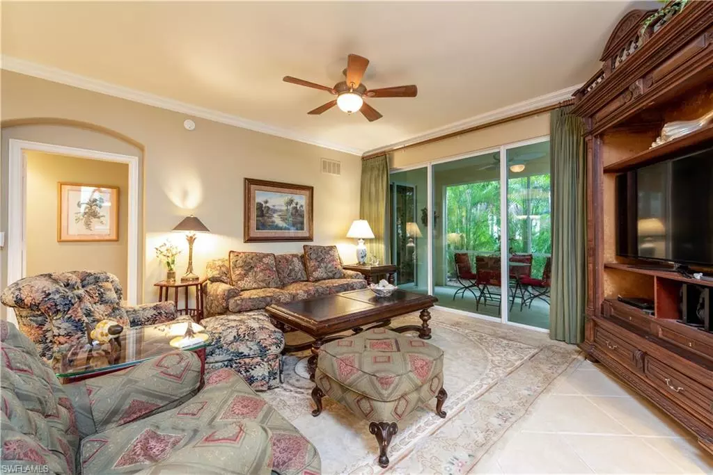 Naples, FL 34119,2000 Tarpon Bay DR N #102