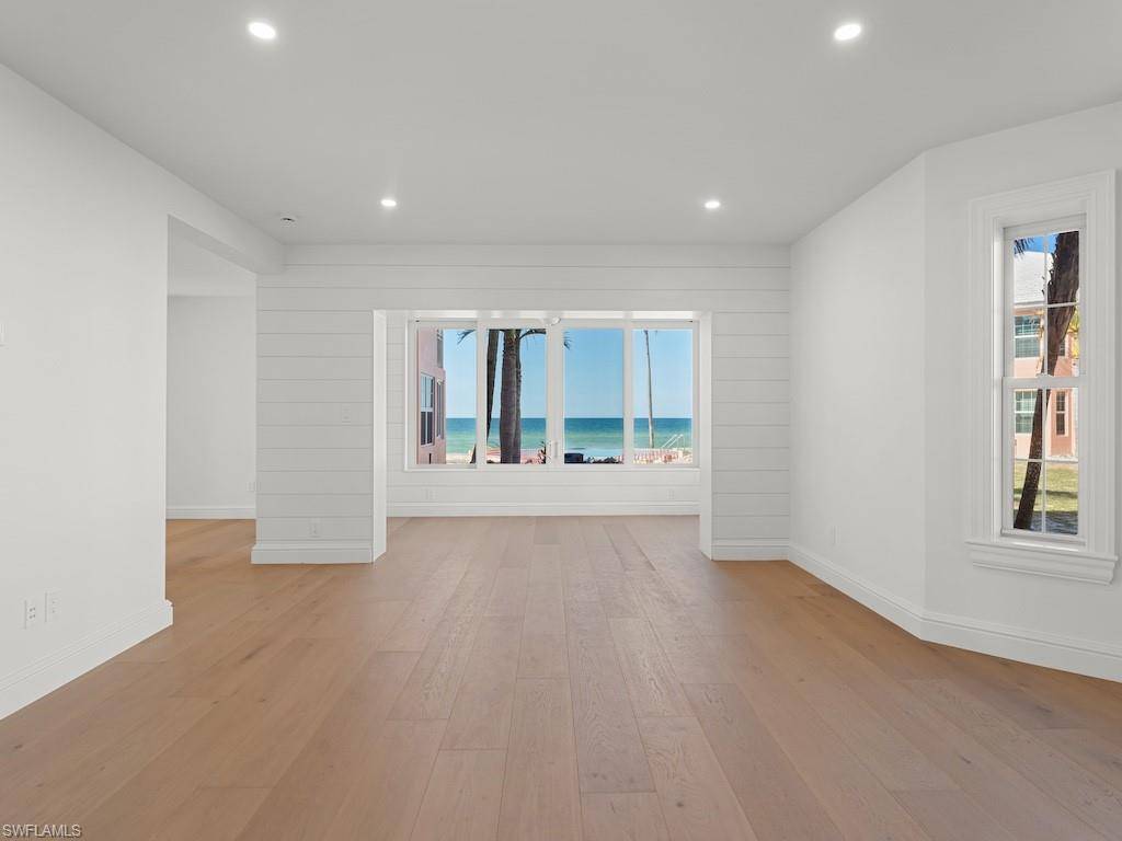 2401 Gulf Shore BLVD N #Villa 1, Naples, FL 34103