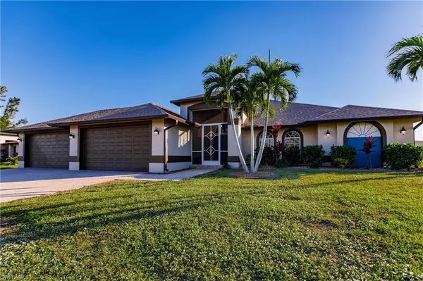 408 SE 13th TER, Cape Coral, FL 33990