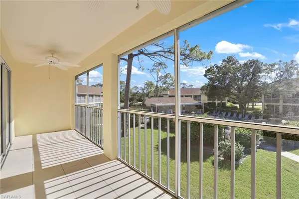 Naples, FL 34112,2668 Kings Lake BLVD #203