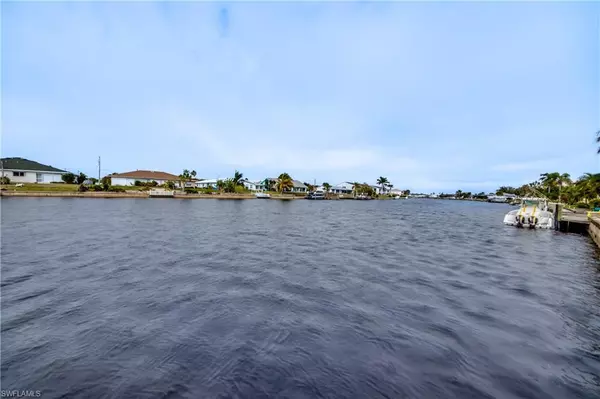 Cape Coral, FL 33904,4026 SE 12th AVE #208