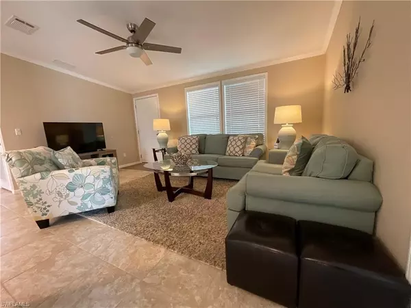 Naples, FL 34114,423 Palm DR #313