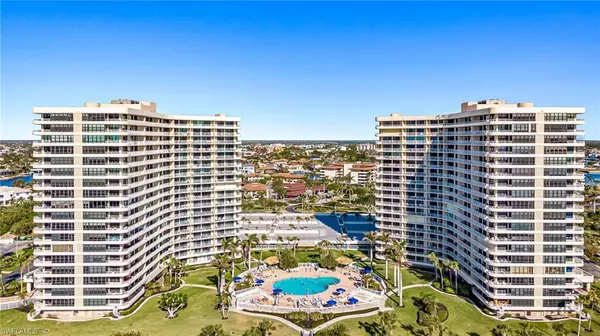 Marco Island, FL 34145,380 Seaview CT #207