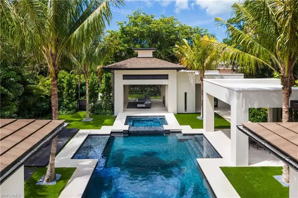 Naples, FL 34102,477 3rd ST N