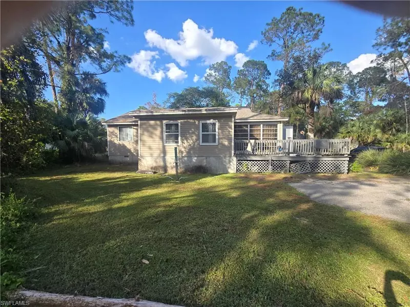 440 20th AVE NW, Naples, FL 34120