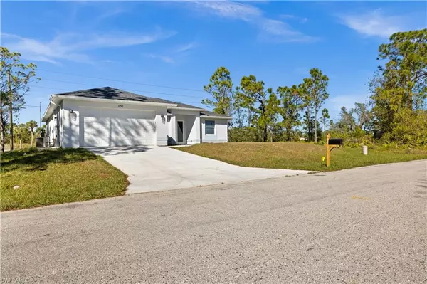 Punta Gorda, FL 33980,3297 Swanee RD