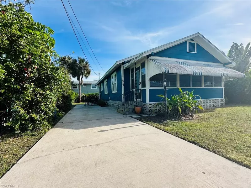 1619 Poinsettia AVE, Fort Myers, FL 33901