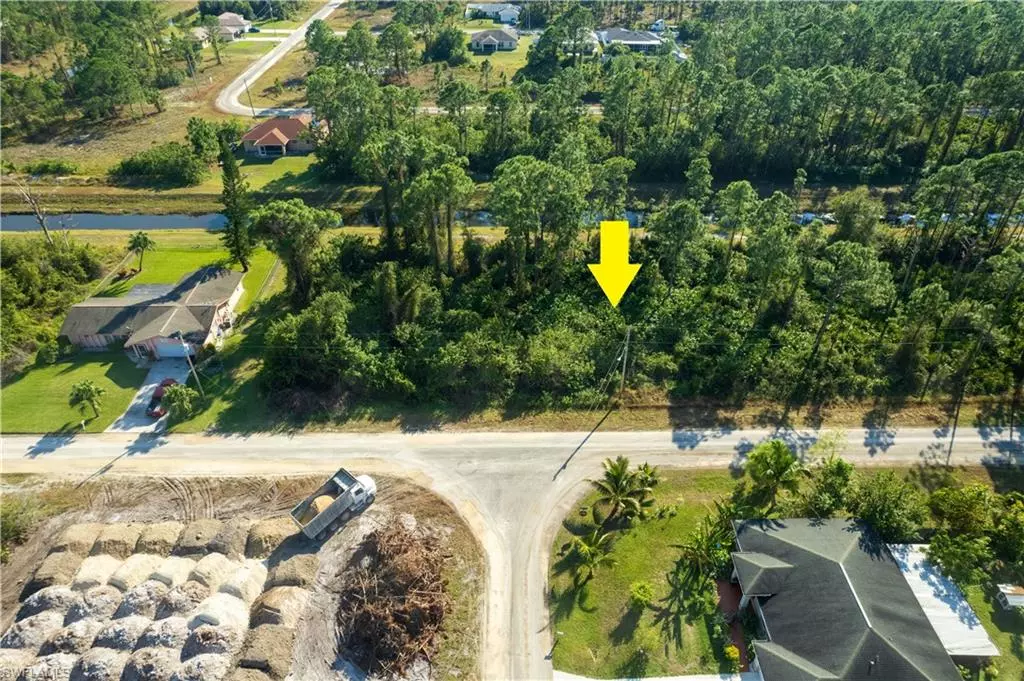 Lehigh Acres, FL 33974,1114 Bari ST E